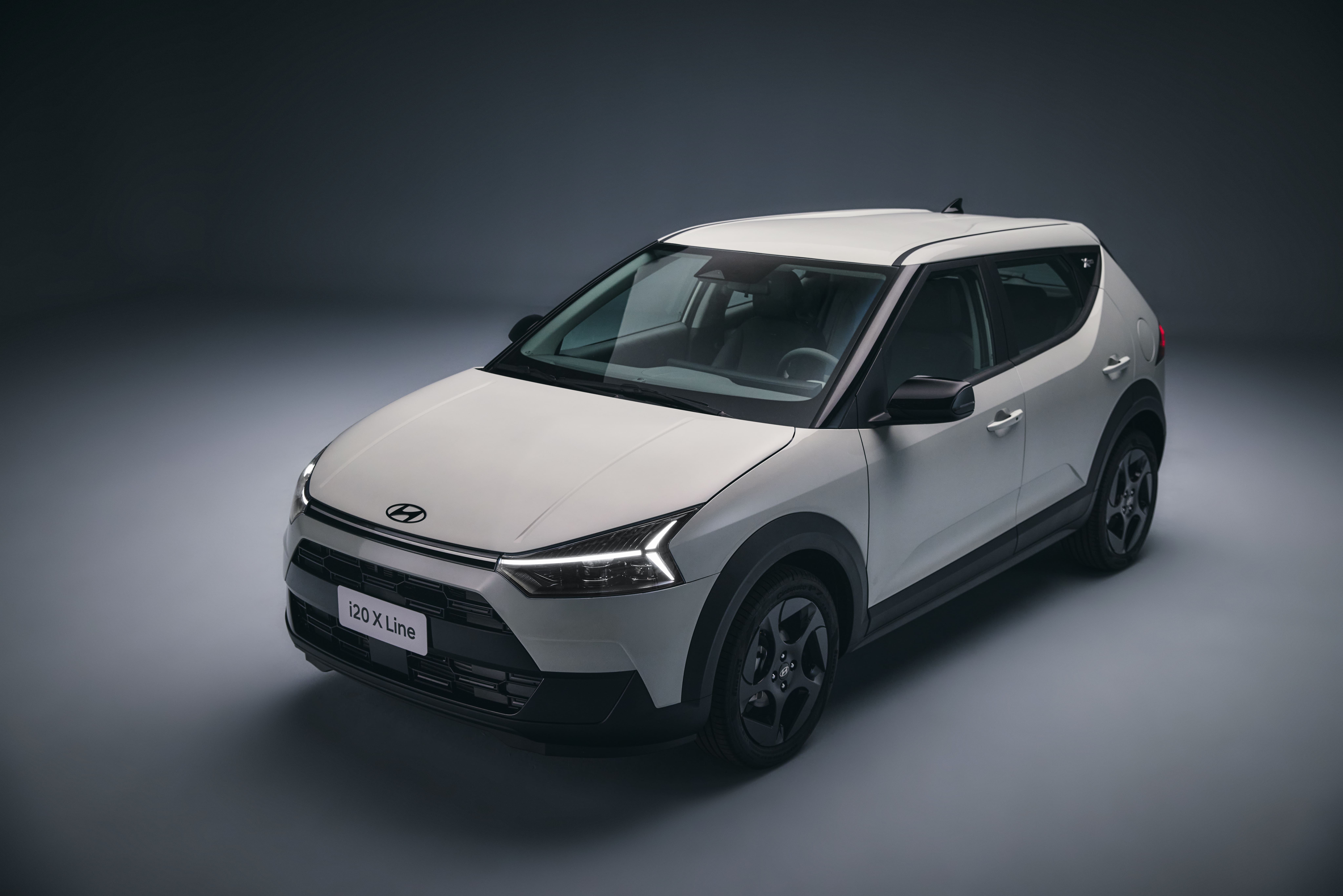 Novo Hyundai i20 X-Line combina estilo crossover, exclusividade e acessórios genuínos desenvolvidos em parceria com a Hyundai Mobis